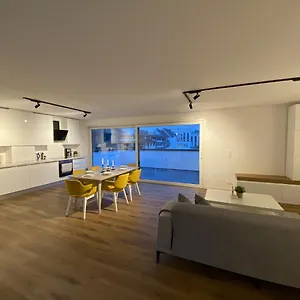 penthouse-wohnung-in-dusseldorf.topcolognehotels.com/
