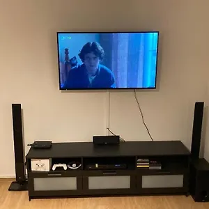 Helle 2-zimmer Wohnung, Nicht Mehr Verfuegbar Apartment