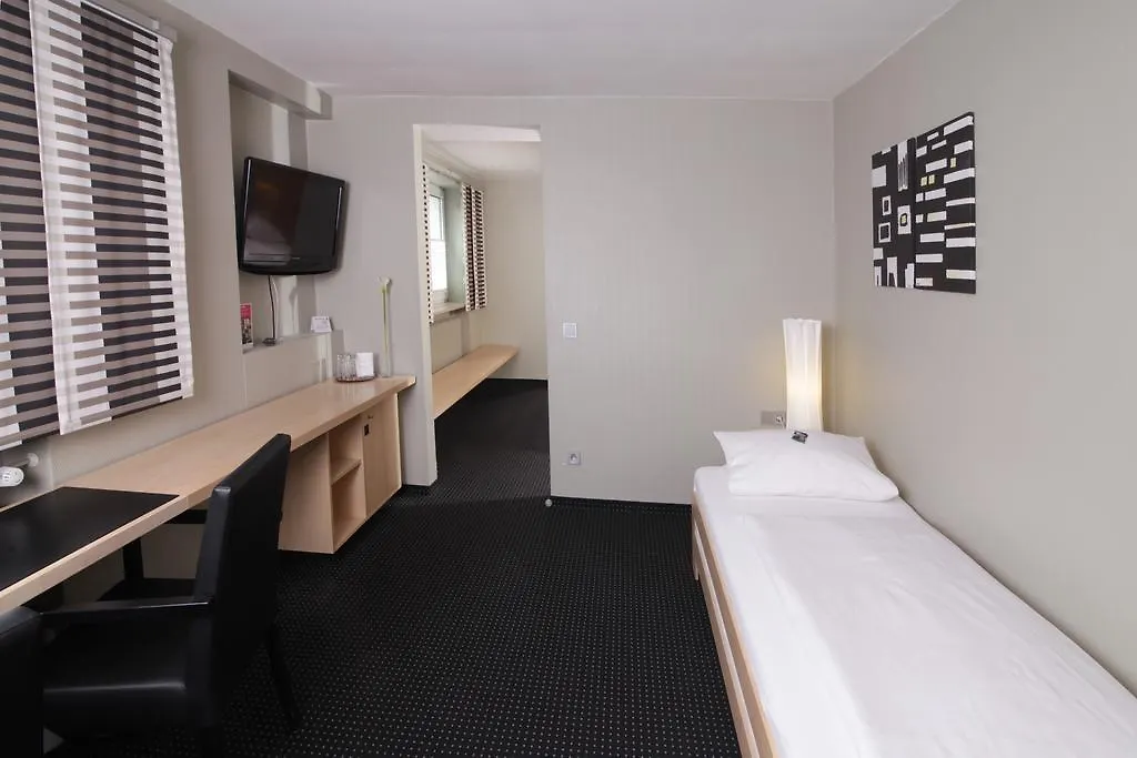 Hotel Und Gasthof Ritter St. Georg Erlangen 3*,  Germany
